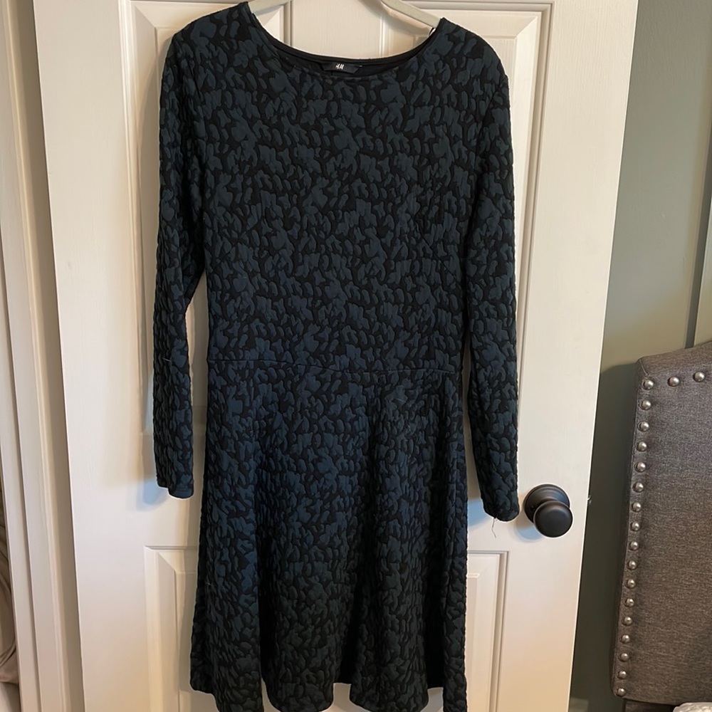 H&M green and black leopard print dress